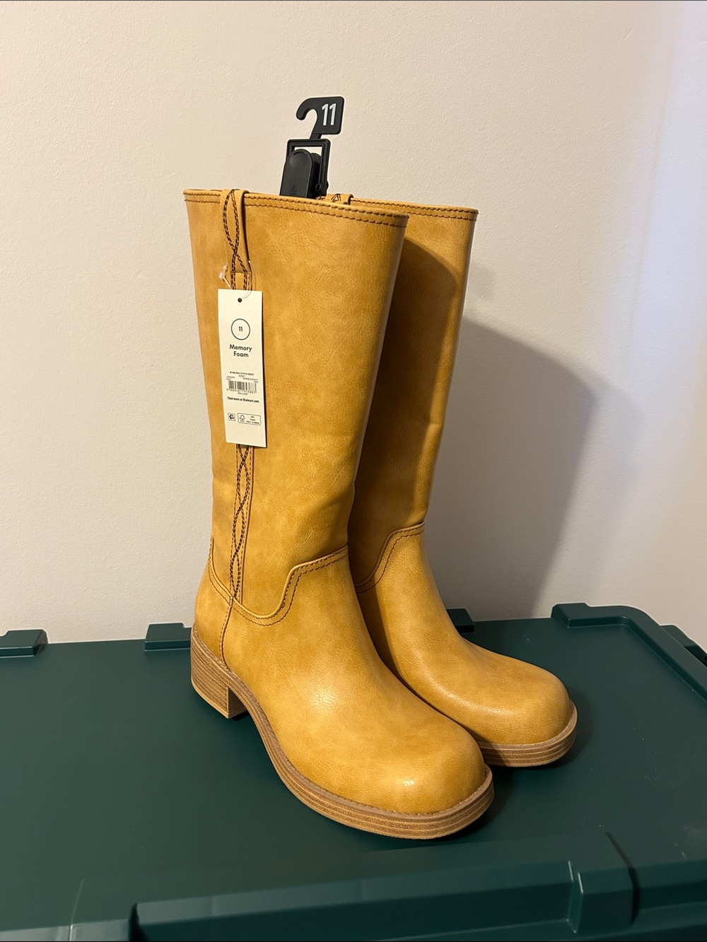 Tall Women's Fashion Boots Western Style Embroidered Detail Memory Foam Size 11